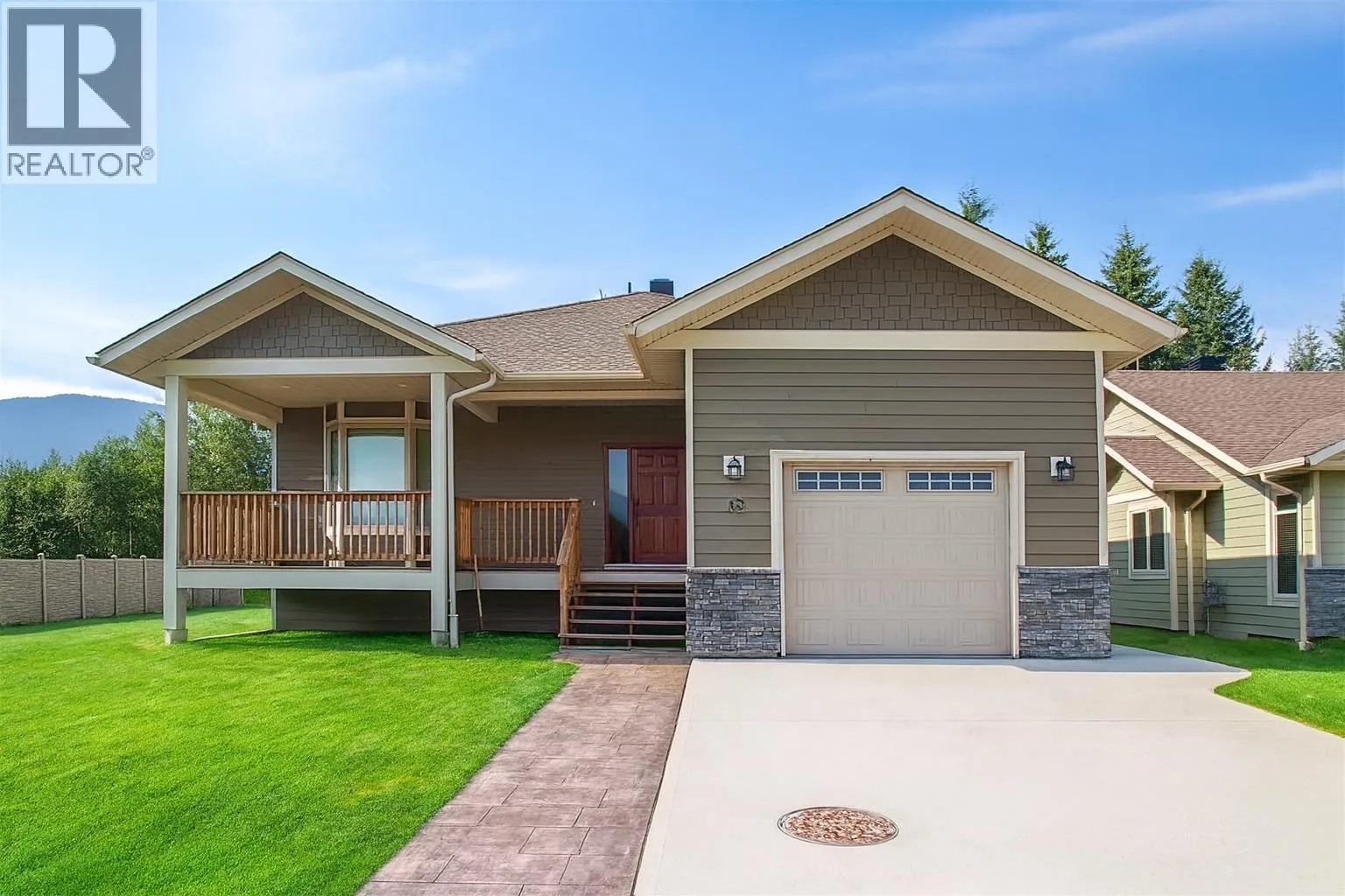 House for rent: 52 Blackberry Street, Kitimat, British Columbia V8C 0A6