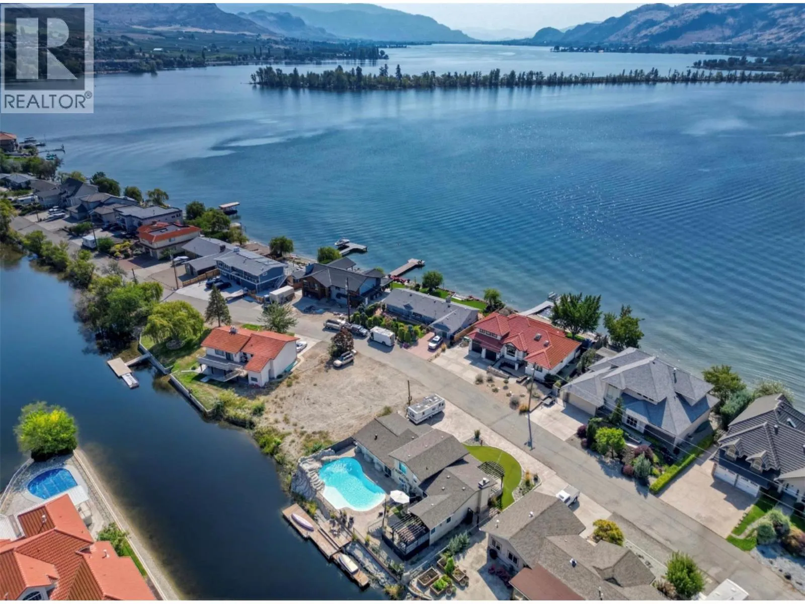 House for rent: 52 Harbour Key Drive, Osoyoos, British Columbia V0H 1V3