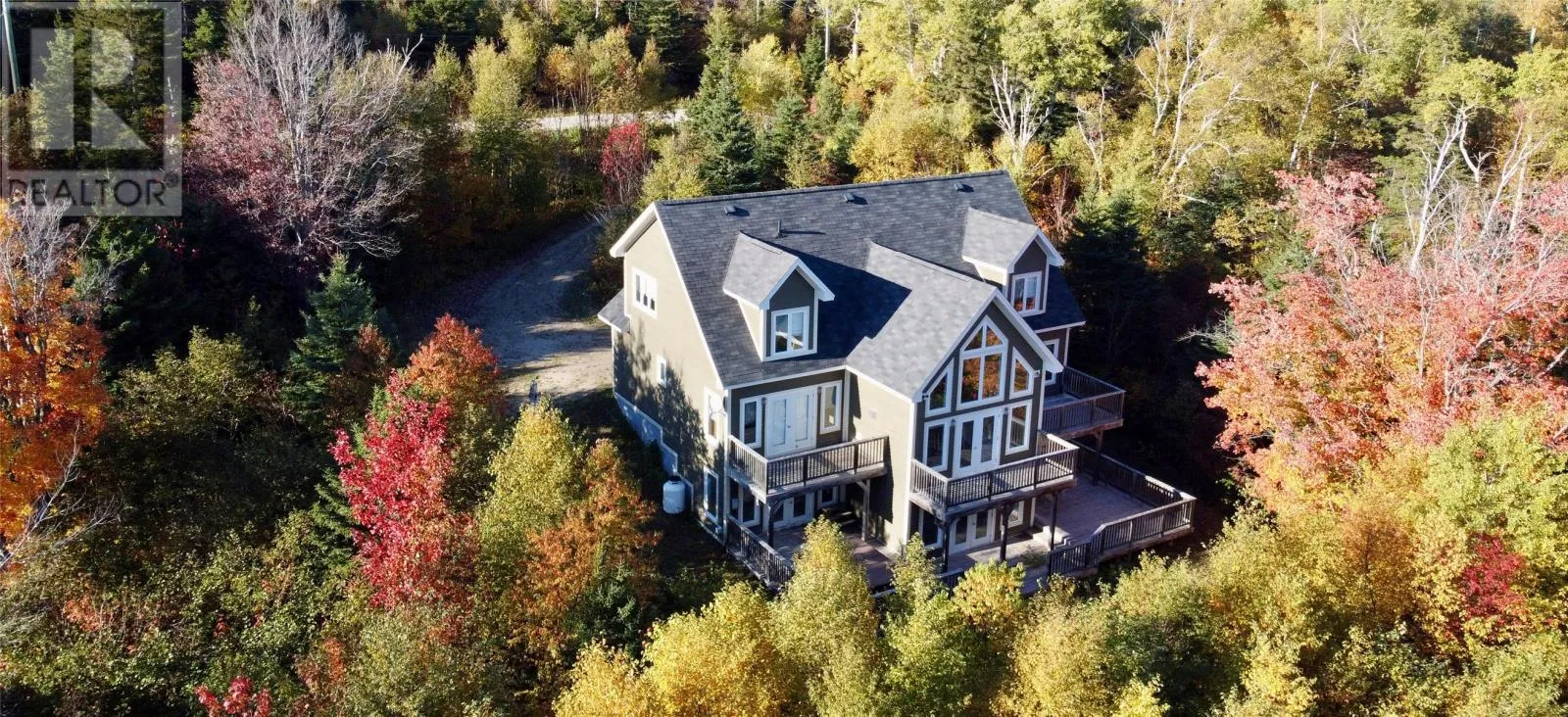 House for rent: 52 Lake View Drive, Humber Valley Resort, Newfoundland & Labrador A2H 0E1