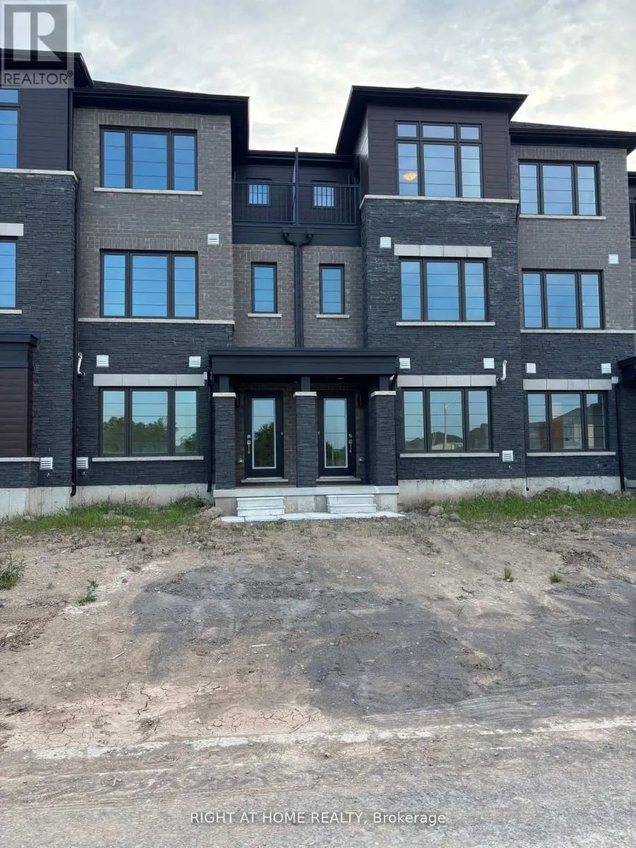 Row / Townhouse for rent: 52 Lilac Lane, Thorold, Ontario L3B 5N5