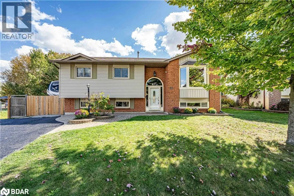 House for rent: 52 Roth Street, Angus, Ontario L3W 0G7