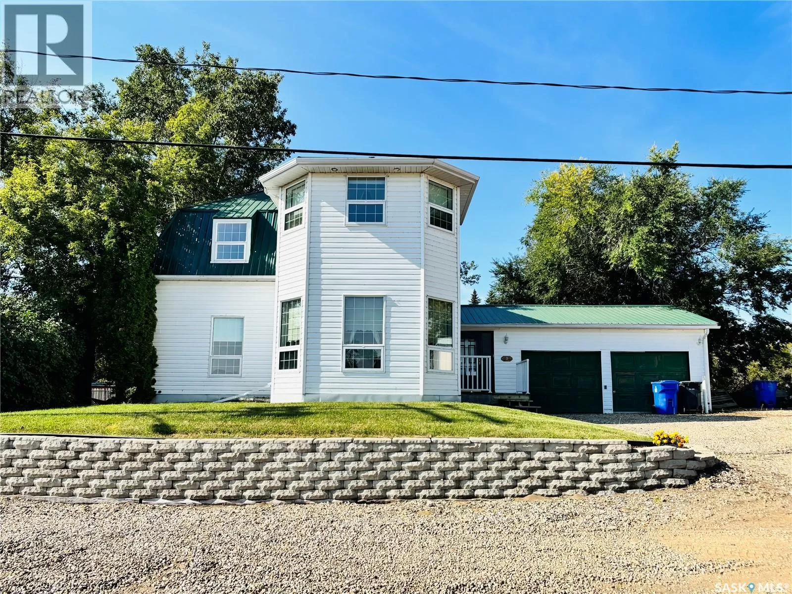 House for rent: 520 1st Street, North Portal, Saskatchewan S0C 1W0