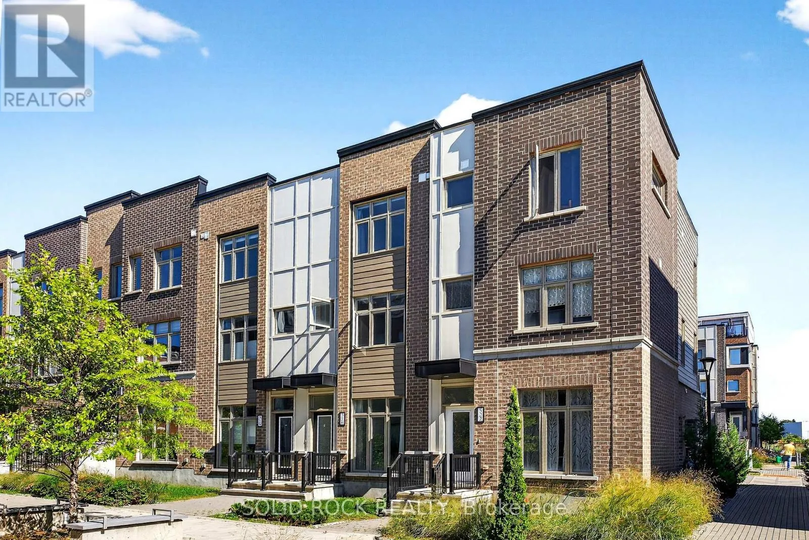 Row / Townhouse for rent: 520 Ozawa Private, Ottawa, Ontario K1K 4Z8