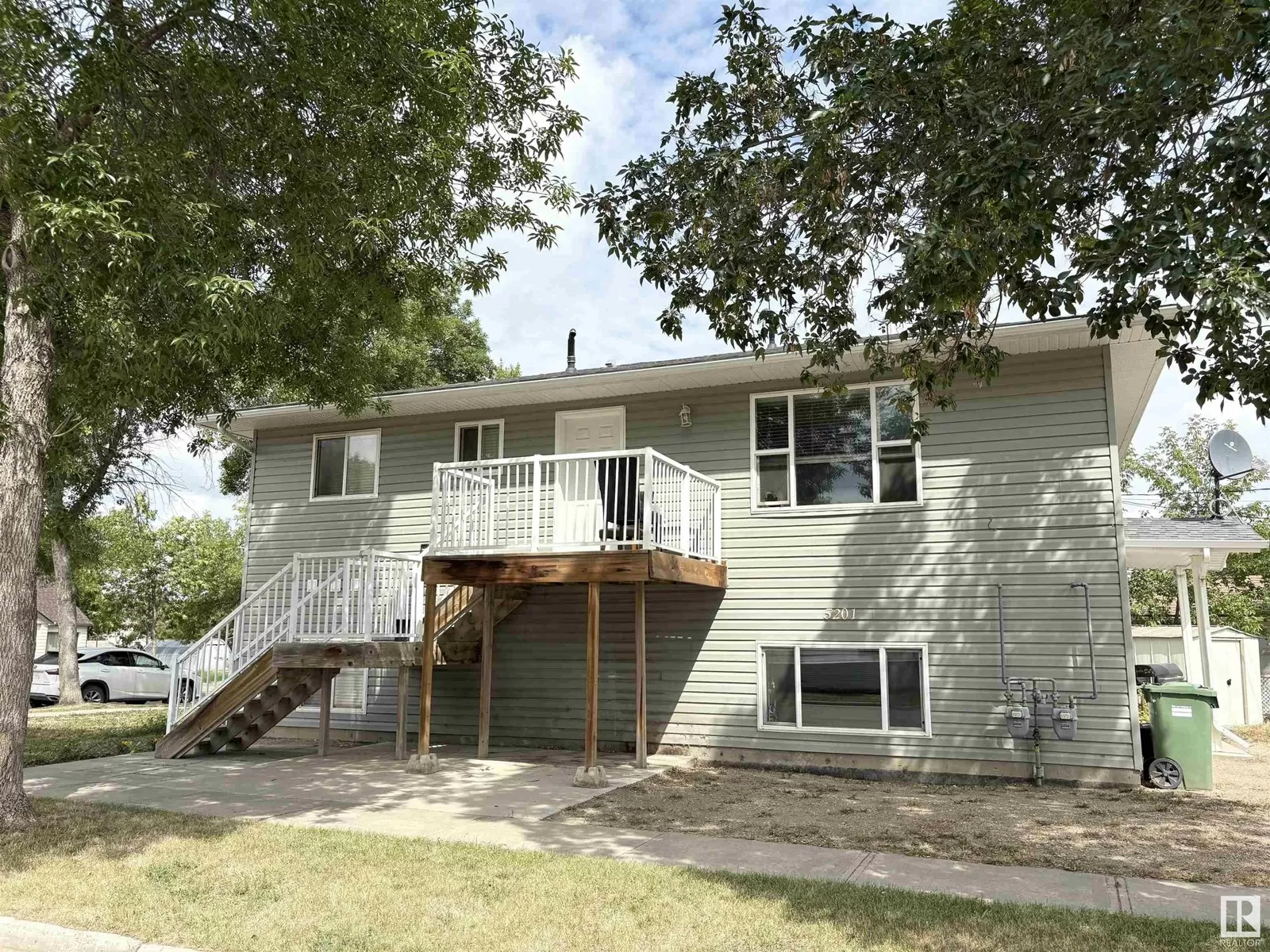 Duplex for rent: 5201 51 St, Bonnyville Town, Alberta T9N 2G5