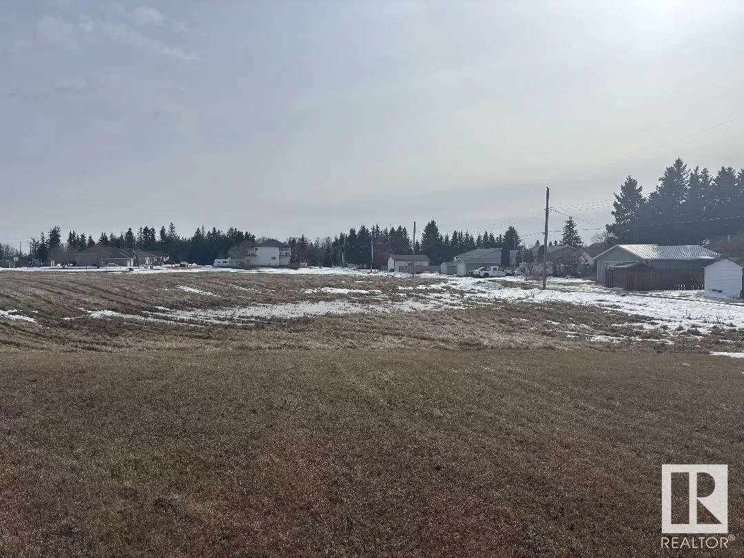 No Building for rent: 5201 Polomark Drive, Mundare, Alberta T0B 3H0
