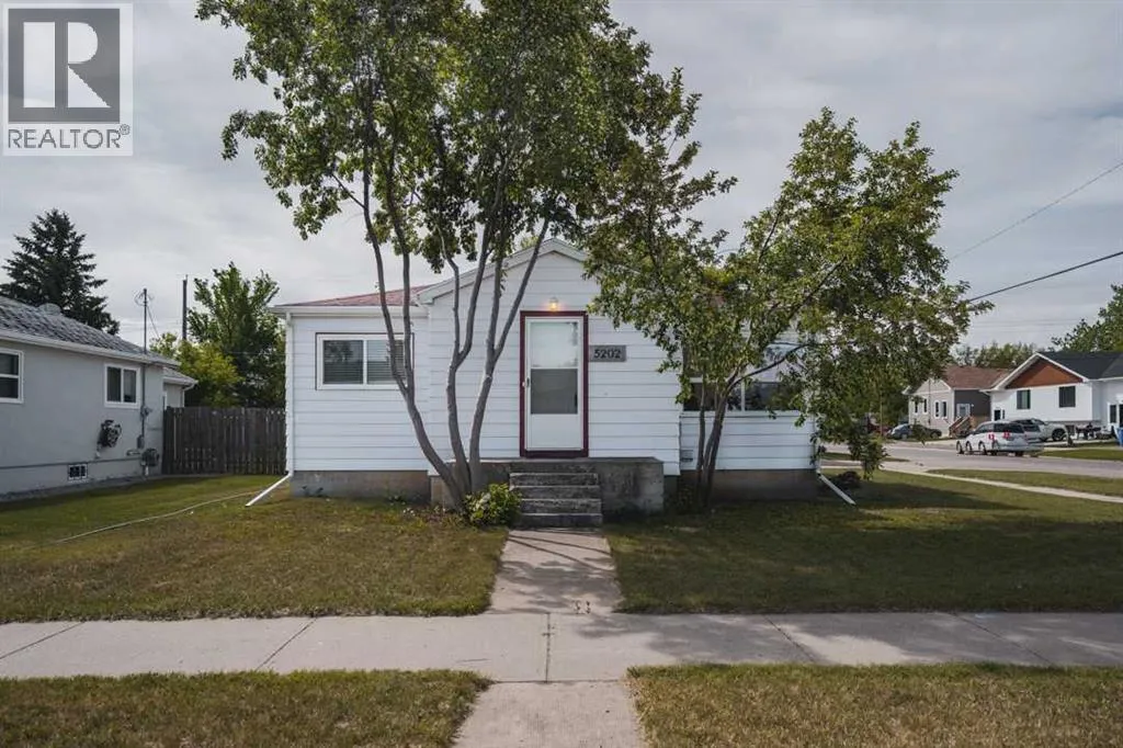 House for rent: 5202 44 Avenue, Taber, Alberta T1G 1B5
