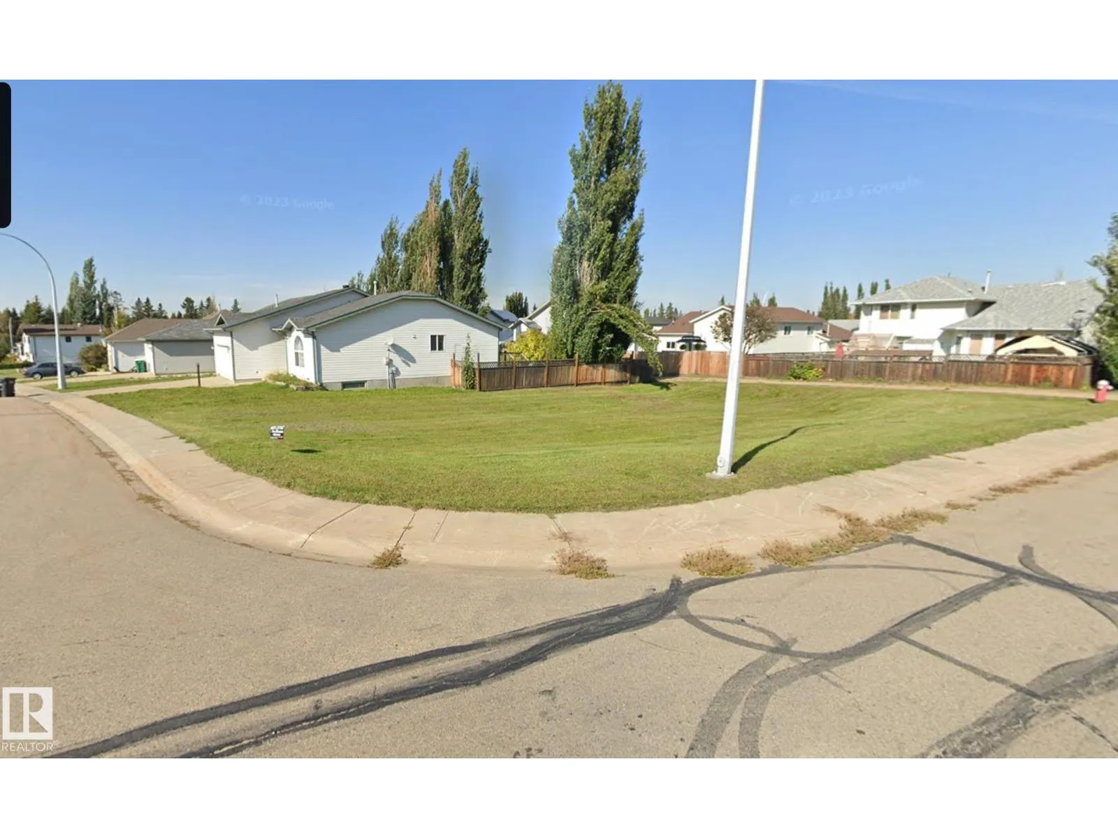 No Building for rent: 5202 47 Av, Gibbons, Alberta T0A 1N0