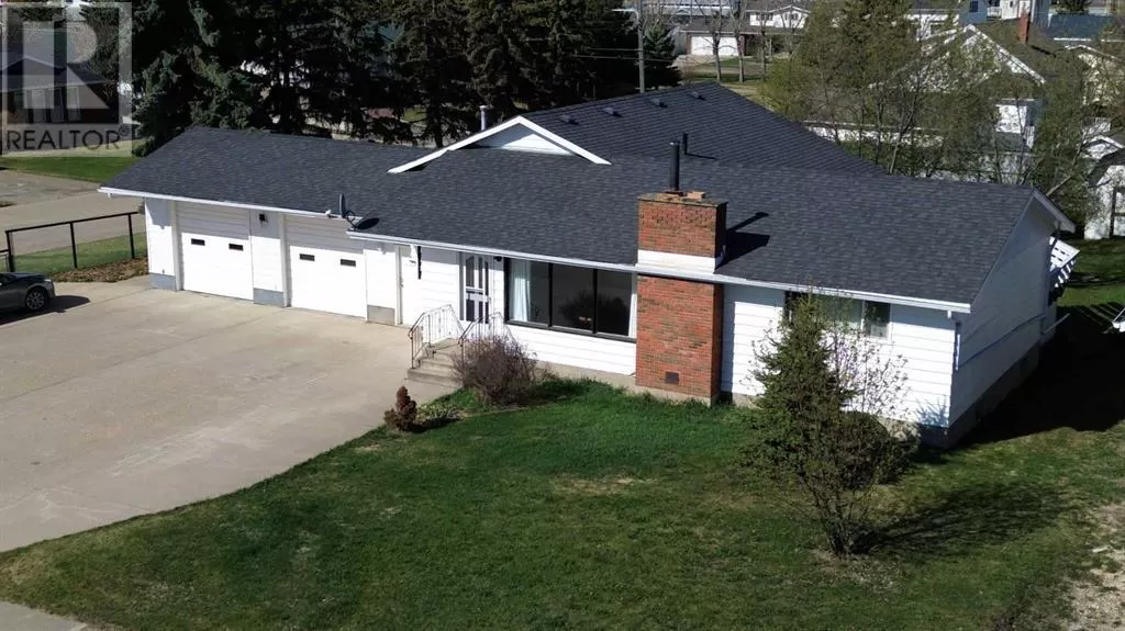 House for rent: 5204 48 Street, Valleyview, Alberta T0H 3N0