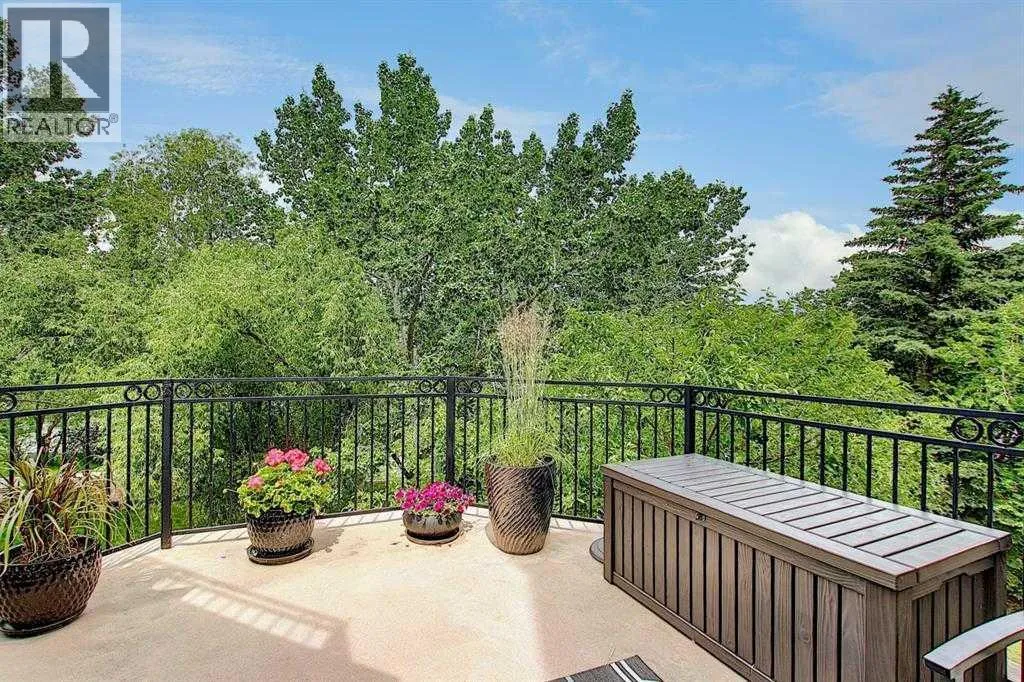 Row / Townhouse for rent: 5206, 400 Eau Claire Avenue Sw, Calgary, Alberta T2P 4X2