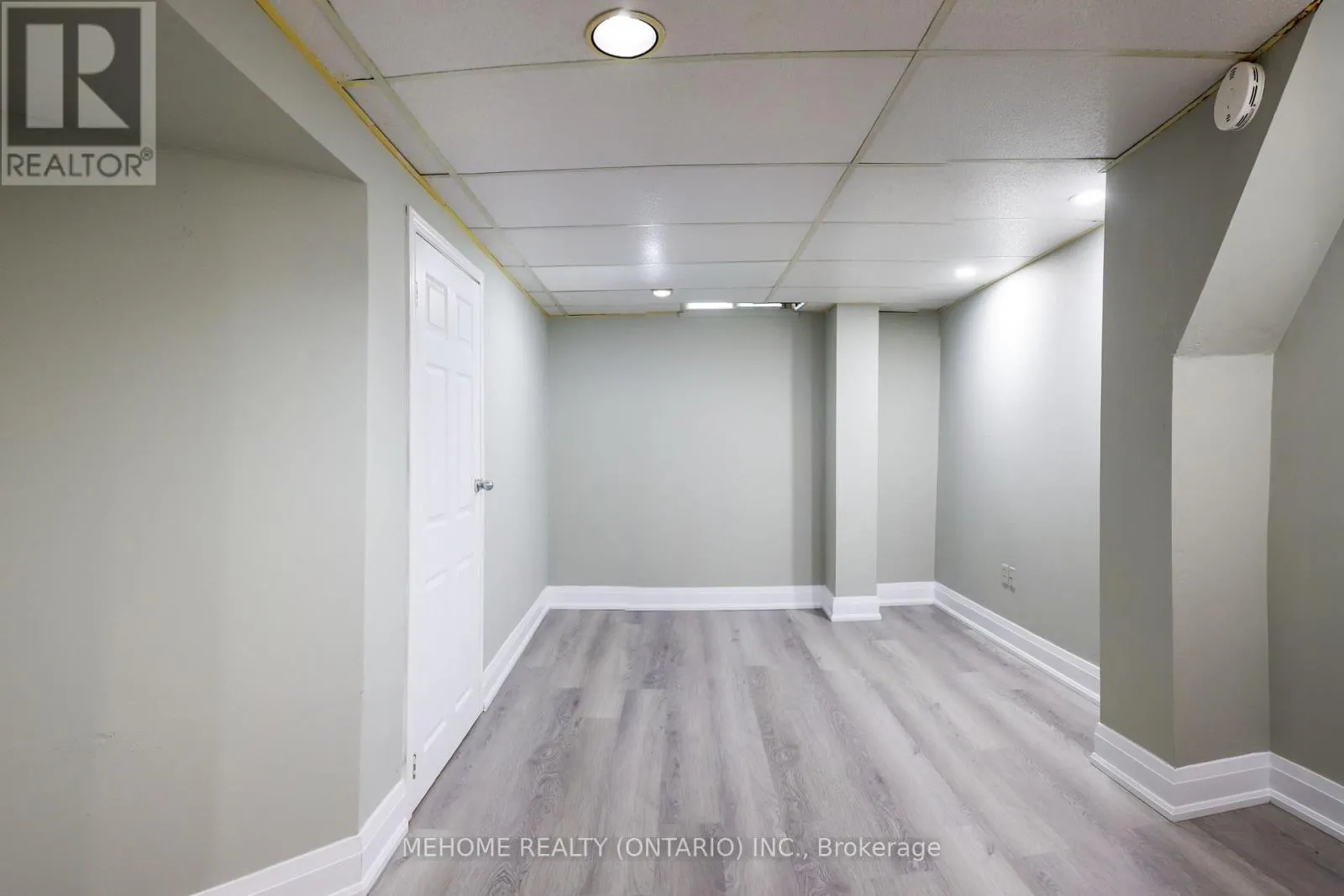 House for rent: 5209 Palomar Crescent, Mississauga, Ontario L5R 2X2