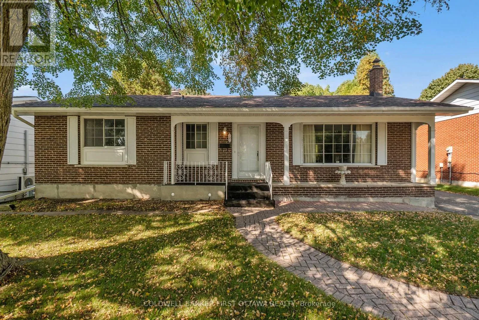 House for rent: 521 Ridgewood Drive, Cornwall, Ontario K6H 5Z6