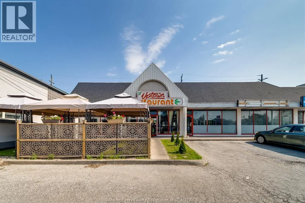 521 Tecumseh Road East, Windsor, Ontario N8X 2S1