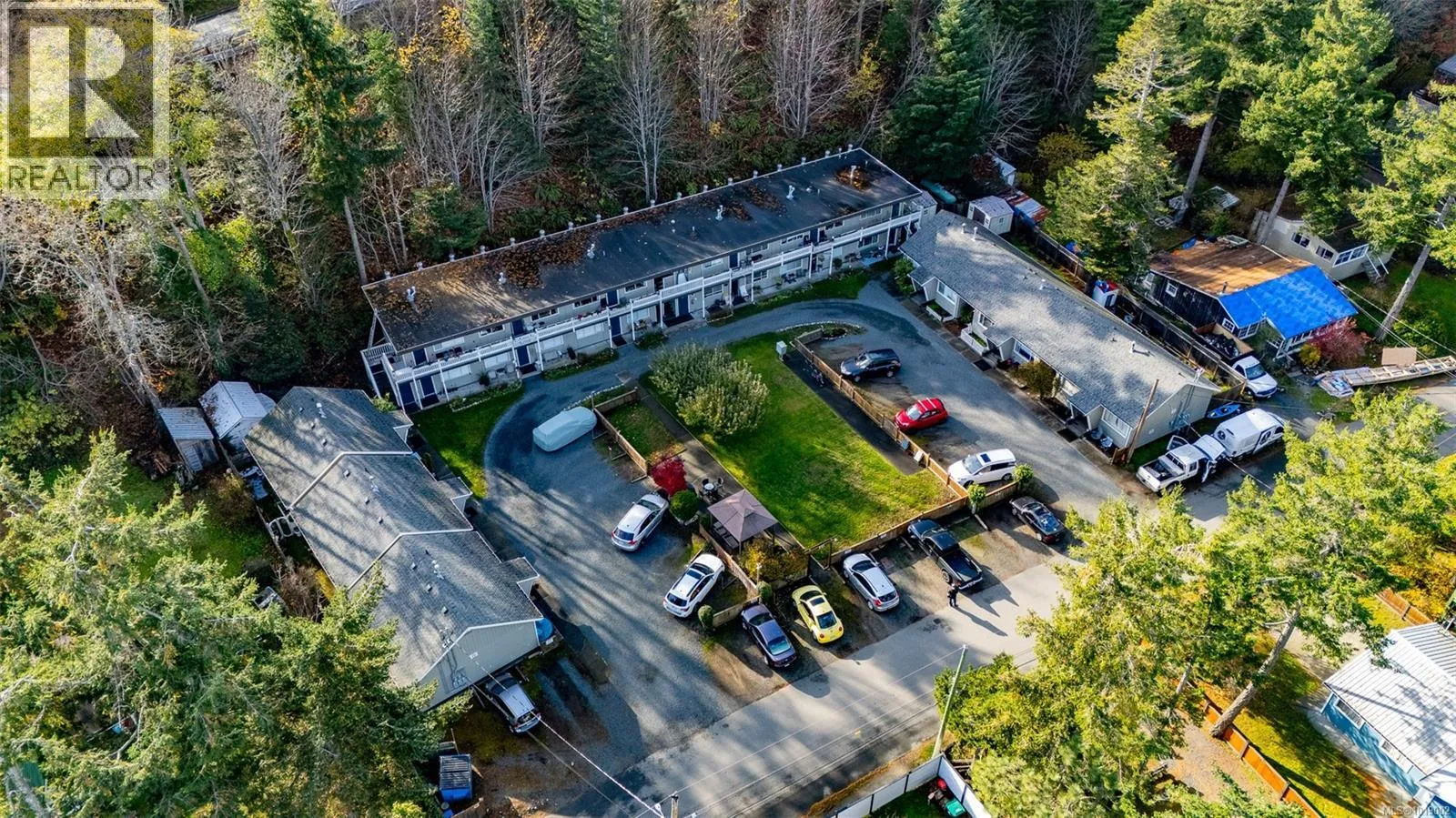 Multi-Family for rent: 521 Windslow Rd, Comox, British Columbia V9M 3T8