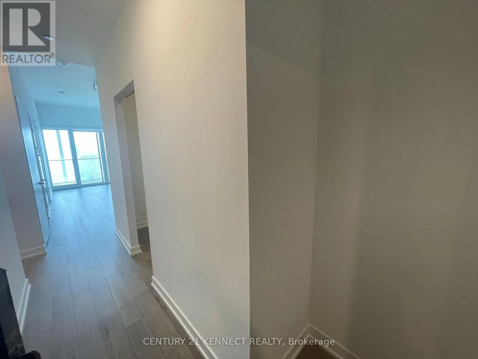 Apartment for rent: 5212 - 88 Queen Street E, Toronto, Ontario M5C 0B6