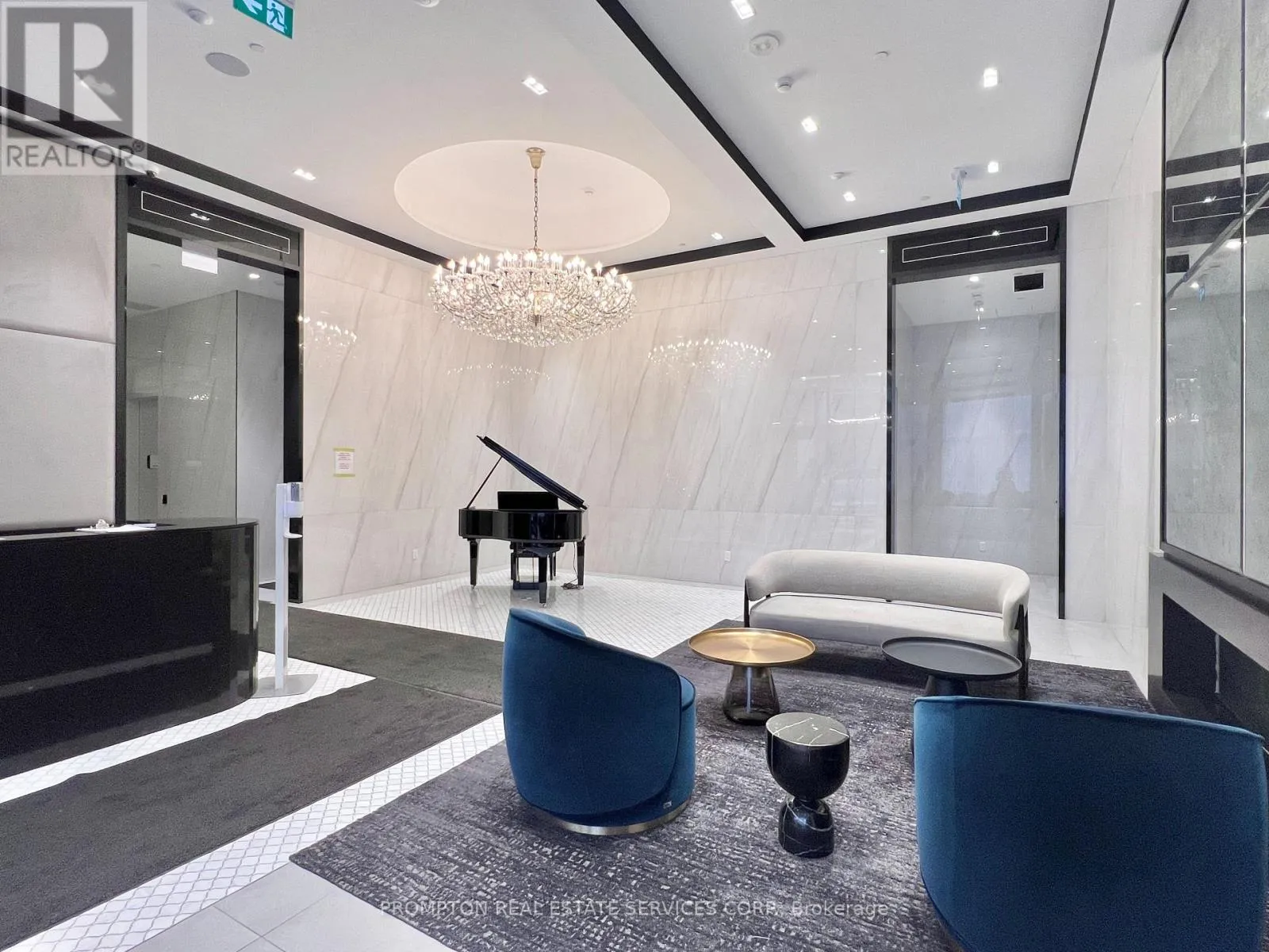 Apartment for rent: 5215 - 8 Wellesley Street W, Toronto, Ontario M4Y 0J5