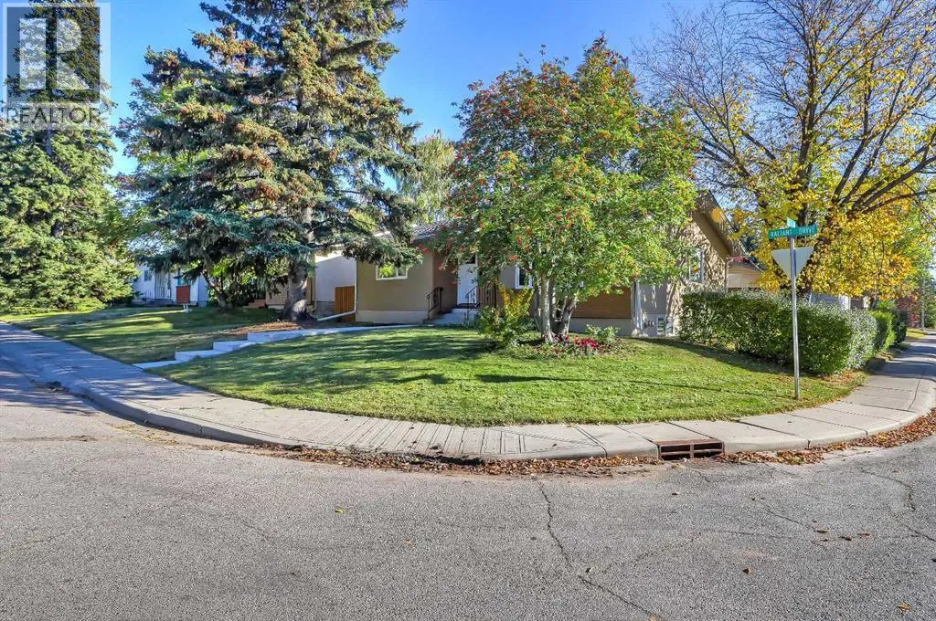 House for rent: 5219 Valiant Drive Nw, Calgary, Alberta T3A 0Y6