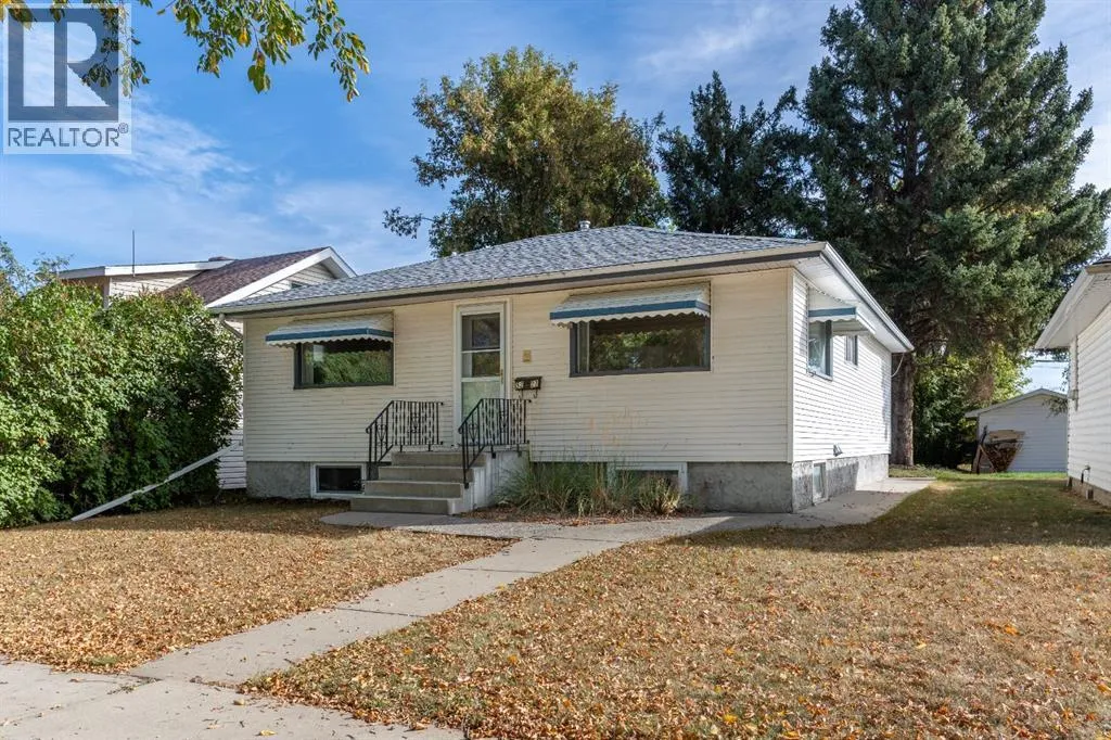 House for rent: 5227 48 Street, Camrose, Alberta T4V 1M2