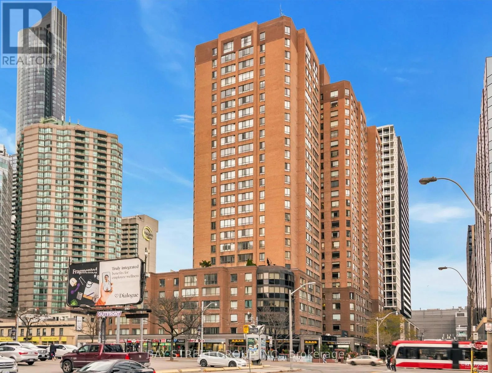 Apartment for rent: 523 - 633 Bay Street, Toronto, Ontario M5G 2G4