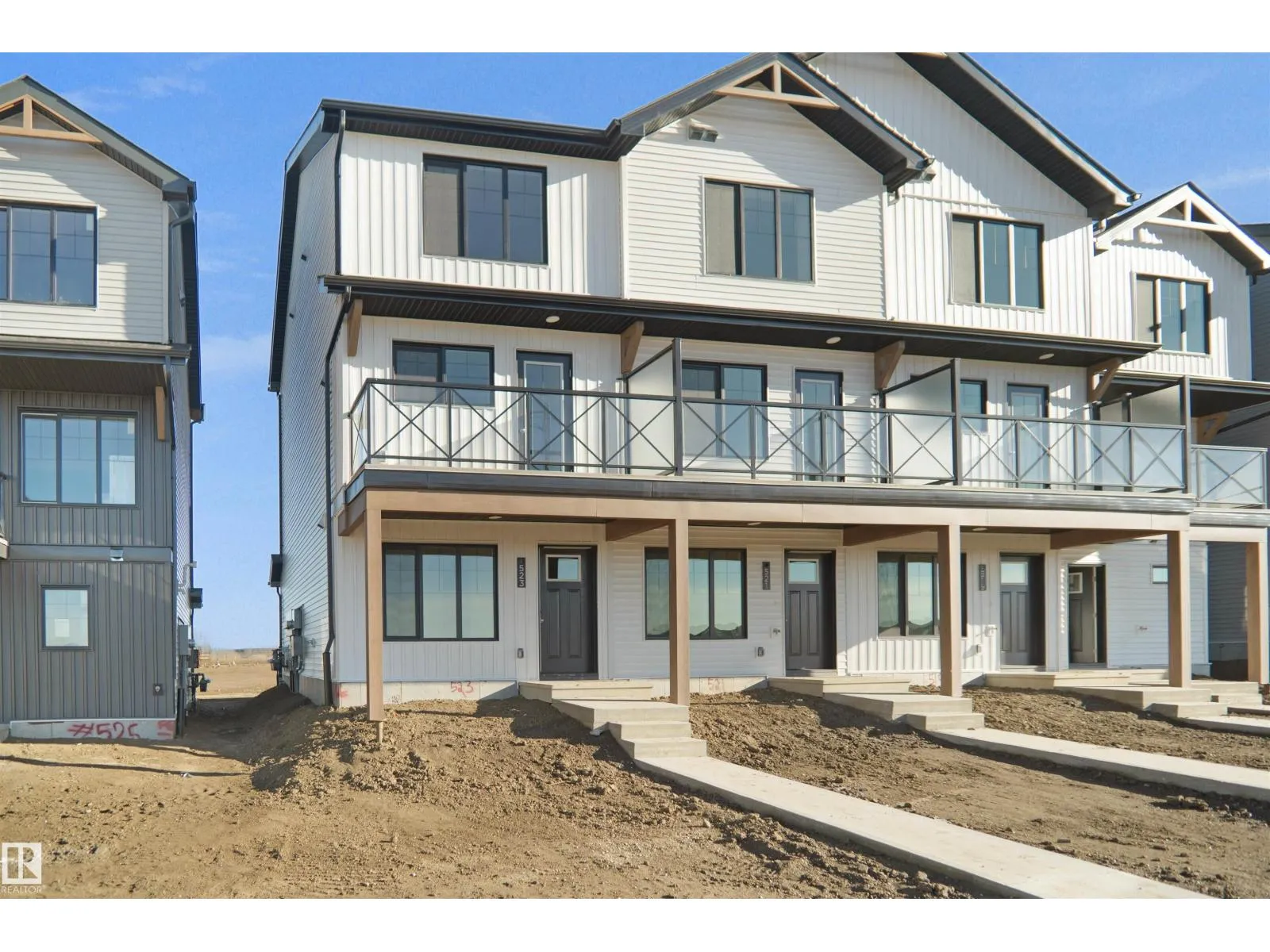 Row / Townhouse for rent: 523 Aster Dr Nw, Edmonton, Alberta T6T 2N8