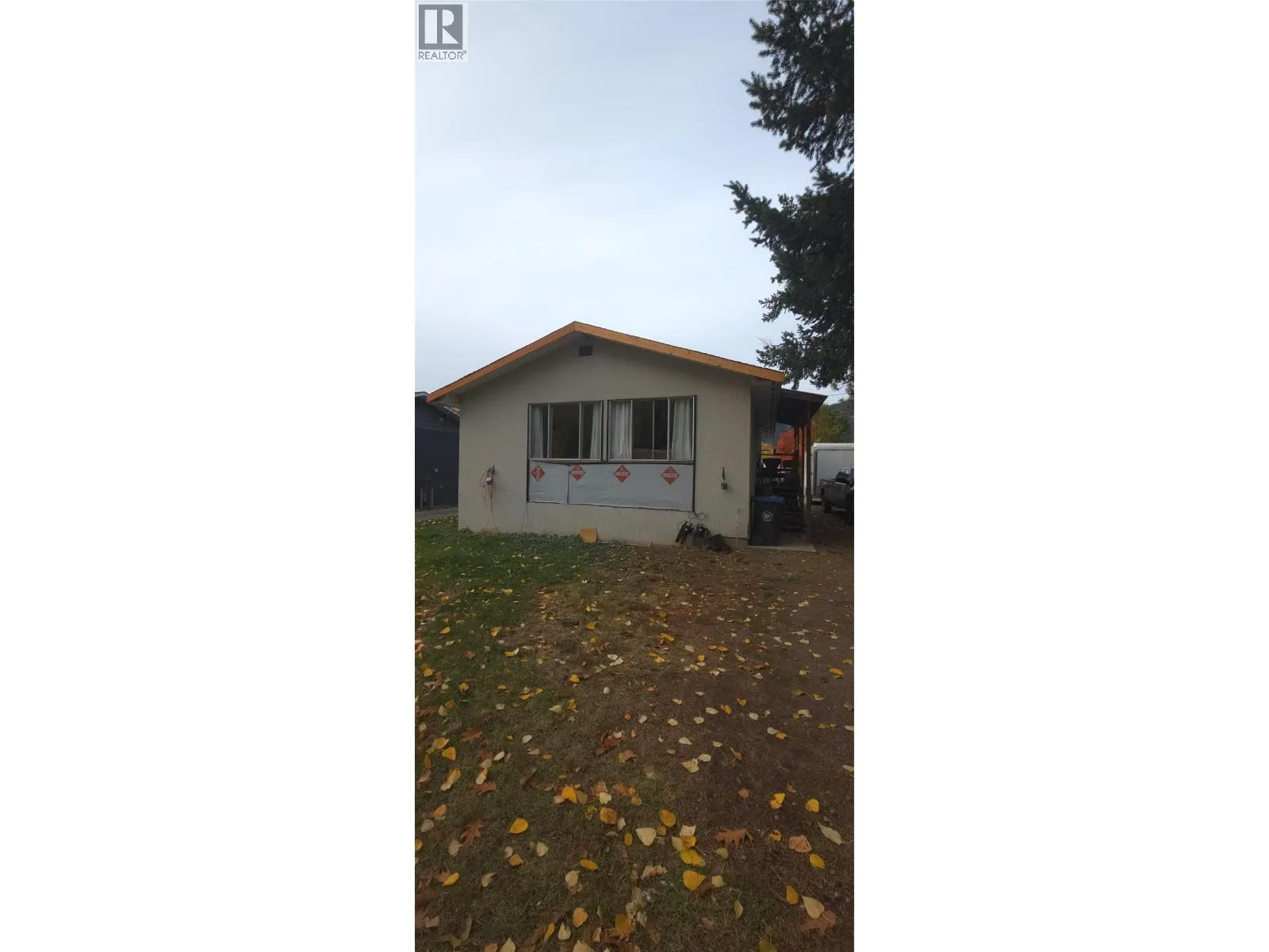 House for rent: 524 Aulin Avenue, Chase, British Columbia V0E 1M0