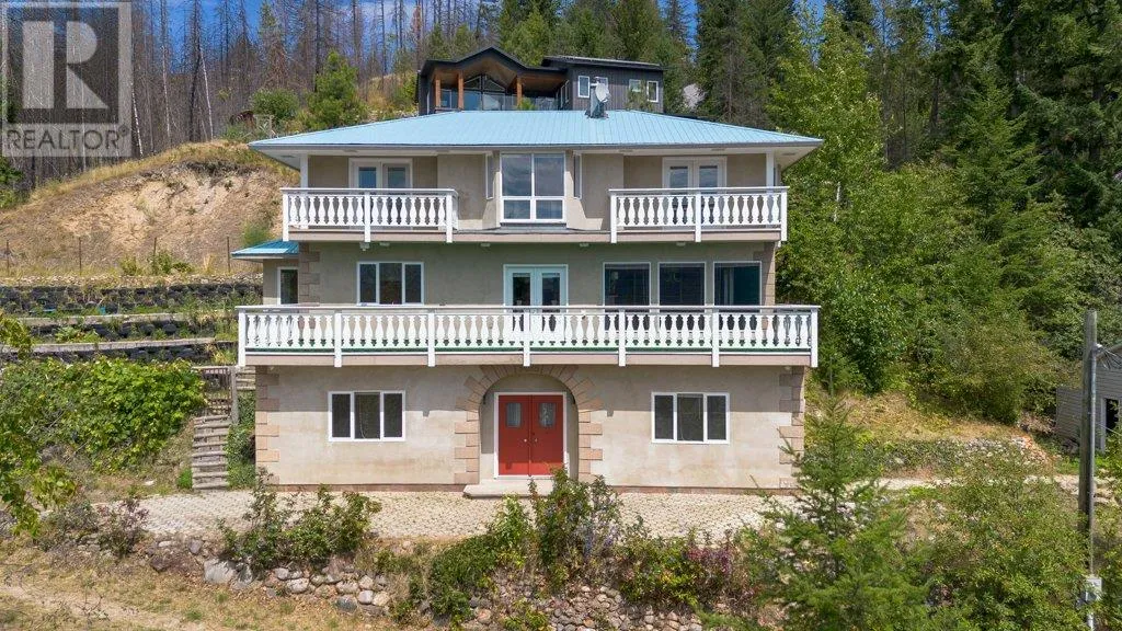 House for rent: 5245 Chasey Road, Celista, British Columbia V0E 1M6