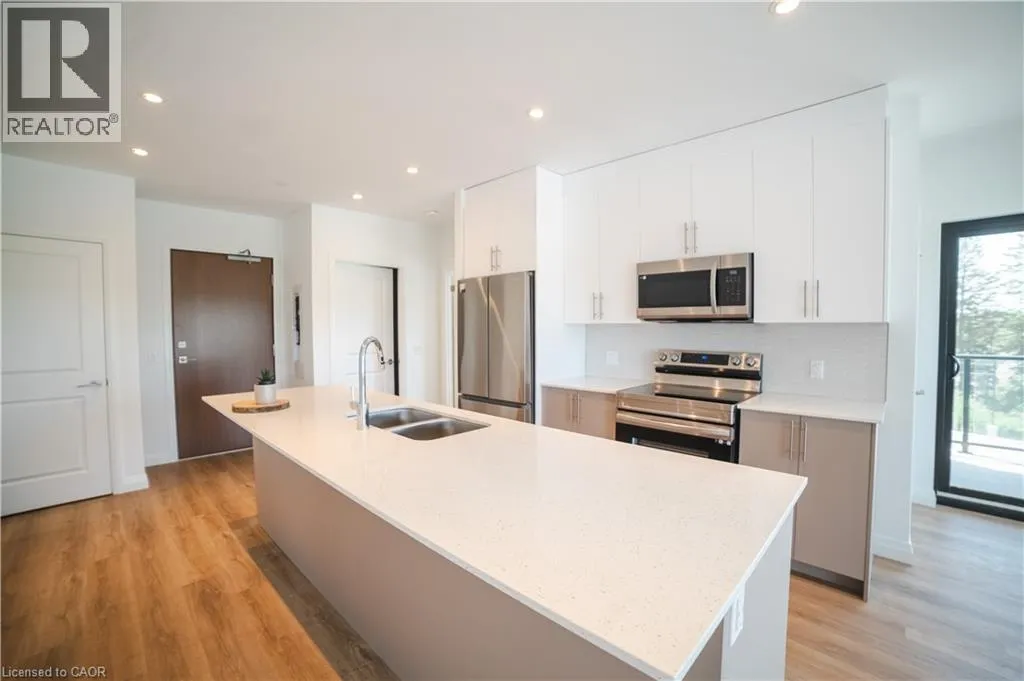 Apartment for rent: 525 New Dundee Road Unit# 302, Kitchener, Ontario N2P 2L1