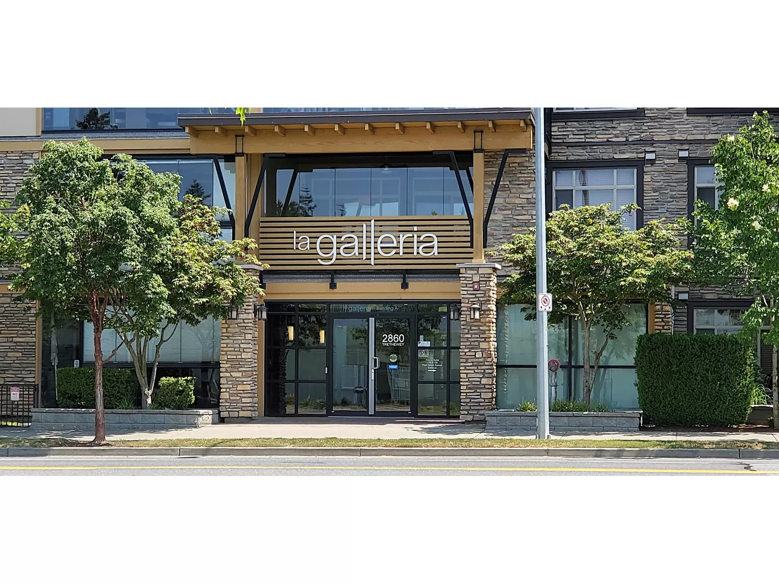 Apartment for rent: 526 2860 Trethewey Street, Abbotsford, British Columbia V2T 0G5