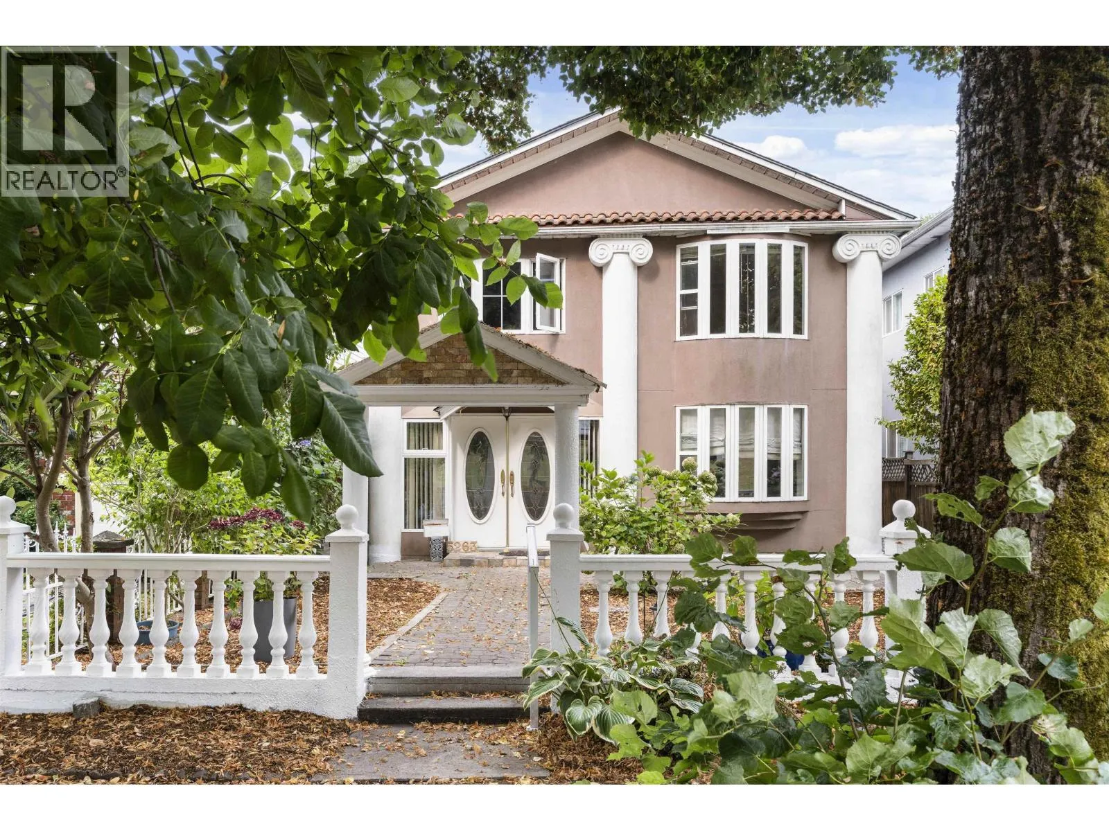 House for rent: 5263 Wales Street, Vancouver, British Columbia V5R 3M7