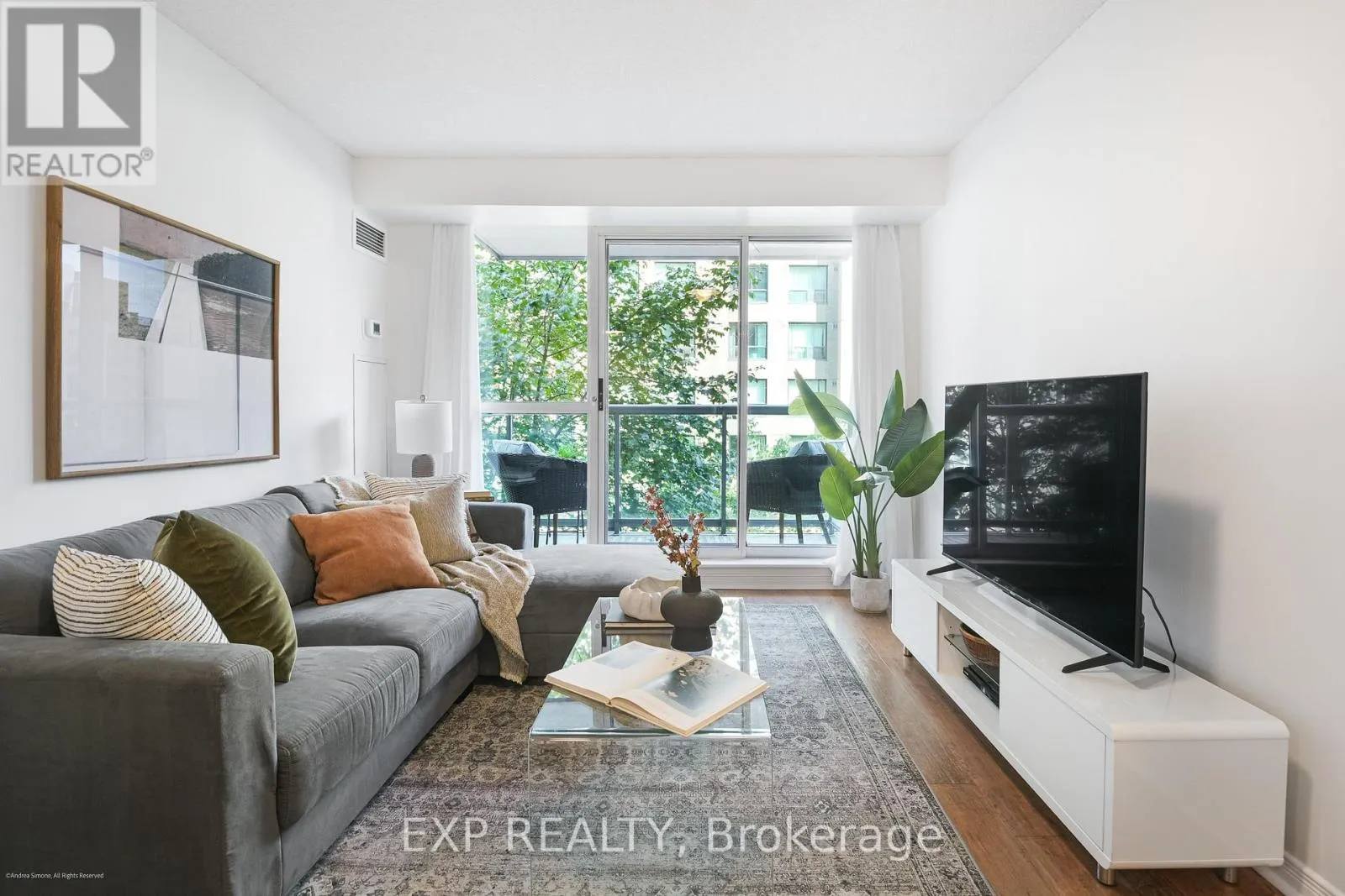 Apartment for rent: 527 - 109 Front Street E, Toronto, Ontario M5A 4P7