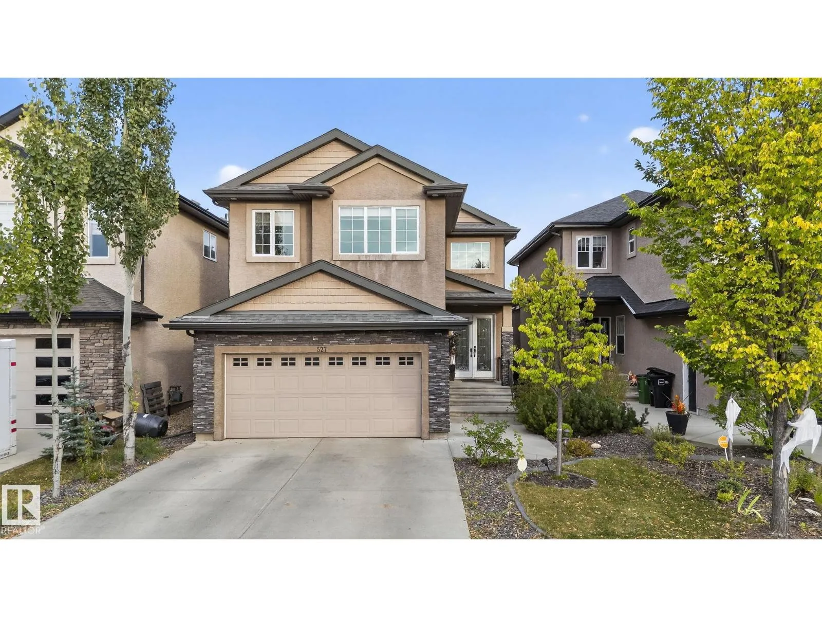 House for rent: 527 Albany Wy Nw, Edmonton, Alberta T6V 0H9