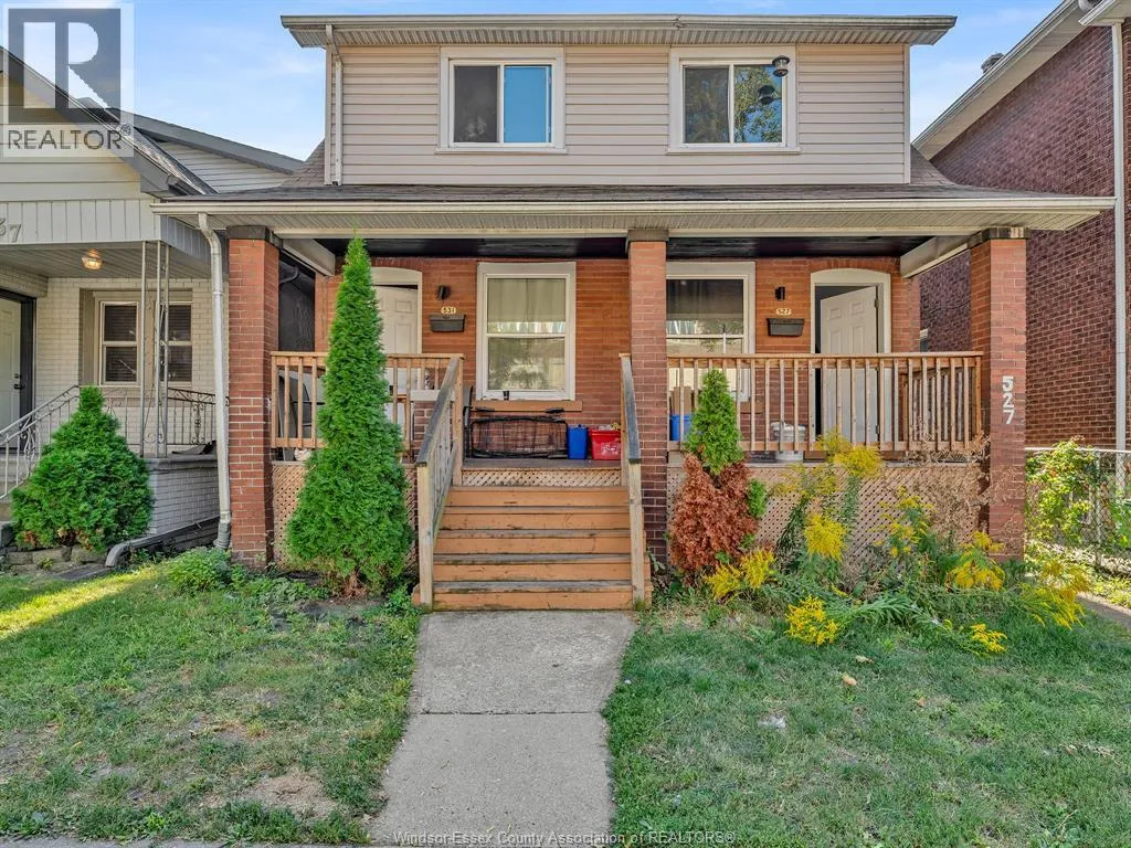 Duplex for rent: 527 Mcewan Unit# Upper, Windsor, Ontario N9B 2E7