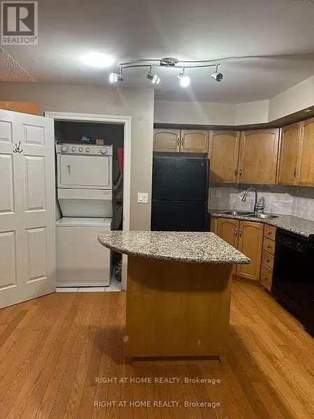 Apartment for rent: 528 - 250 Wellington Street W, Toronto, Ontario M5V 3P6