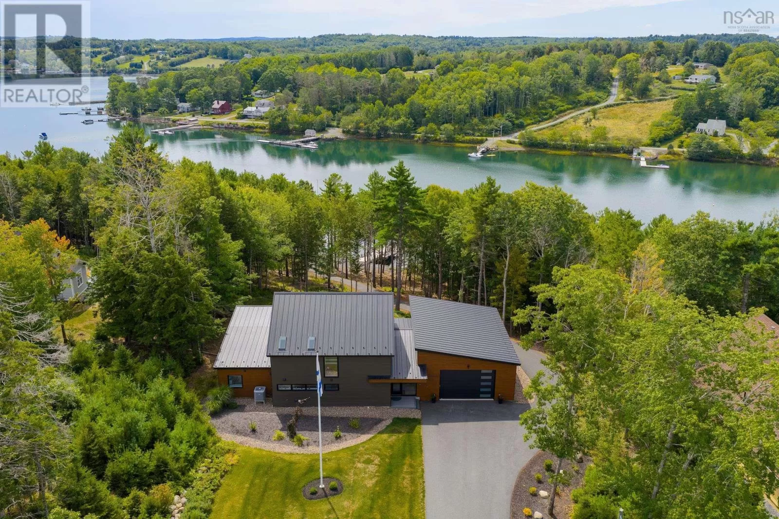 House for rent: 528 Hermans Island Road, Herman's Island, Nova Scotia B0J 2E0