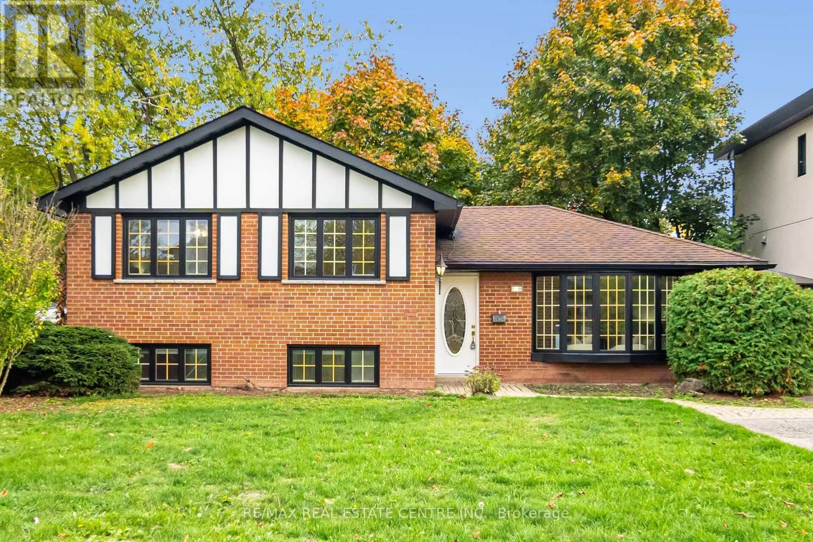 House for rent: 5288 Mericourt Road, Burlington, Ontario L7L 3R3