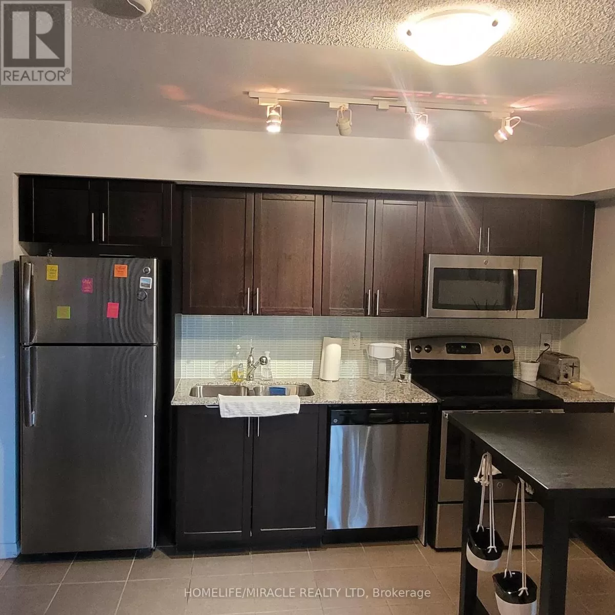 Apartment for rent: 529 - 830 Lawrence Avenue W, Toronto, Ontario M6A 0A2