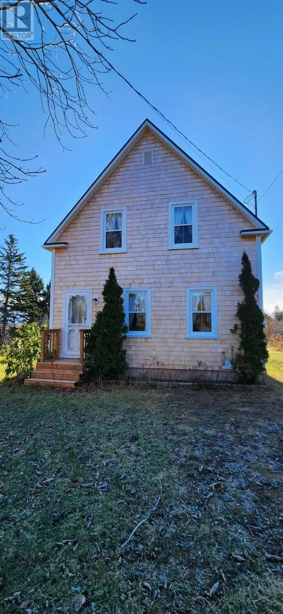 House for rent: 5295 Route 17, Murray Harbour North, Prince Edward Island C0A 1V0