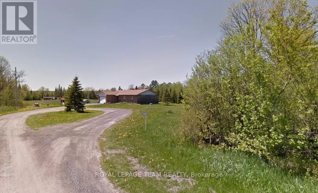 House for rent: 5296 Panmure Road, Mississippi Mills, Ontario K0A 2X0