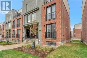 Row / Townhouse for rent: 53 - 99 Roger Street, Waterloo, Ontario N2J 0G1