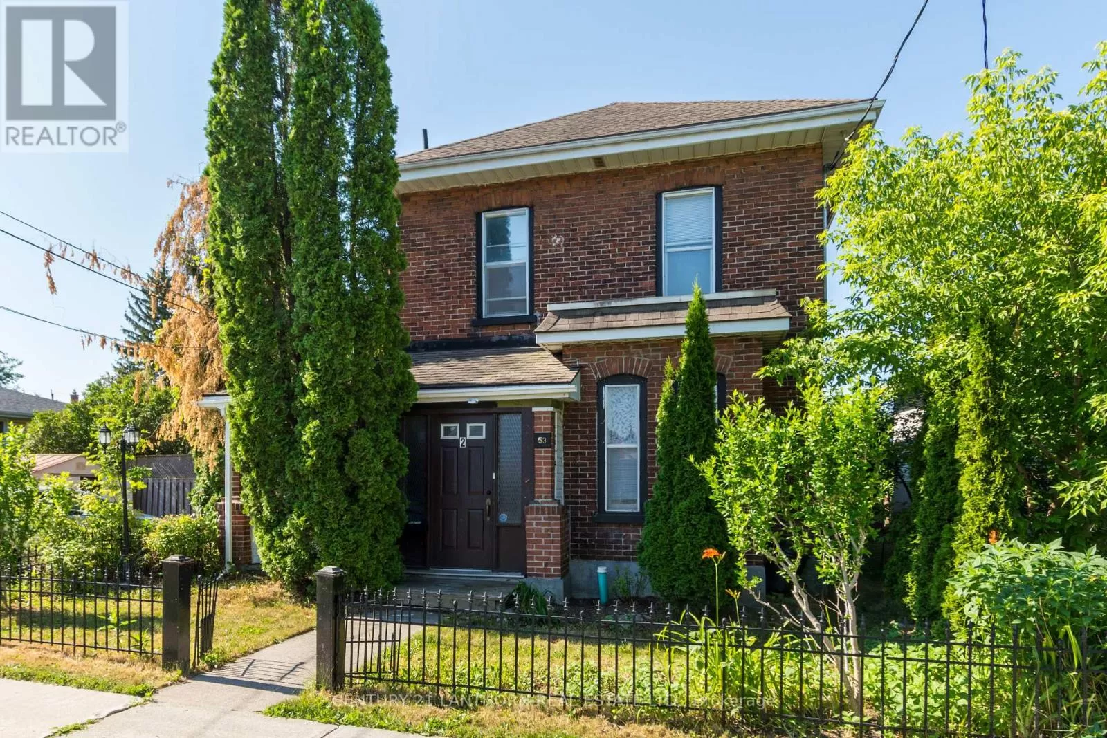 Duplex for rent: 53 Crown Street, Quinte West, Ontario K8V 1P1