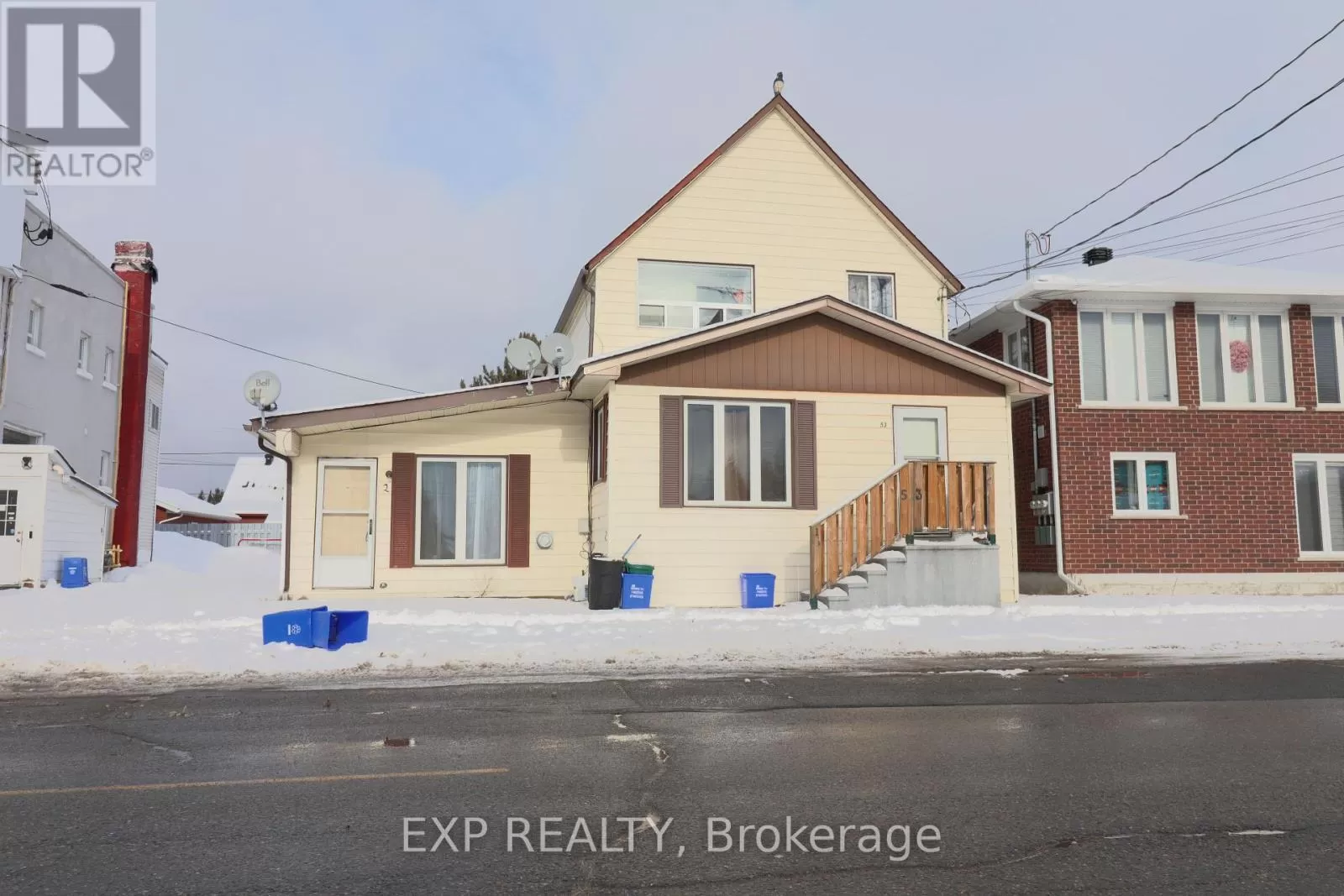 Triplex for rent: 53 Main Street E, Greater Sudbury, Ontario P0M 1L0