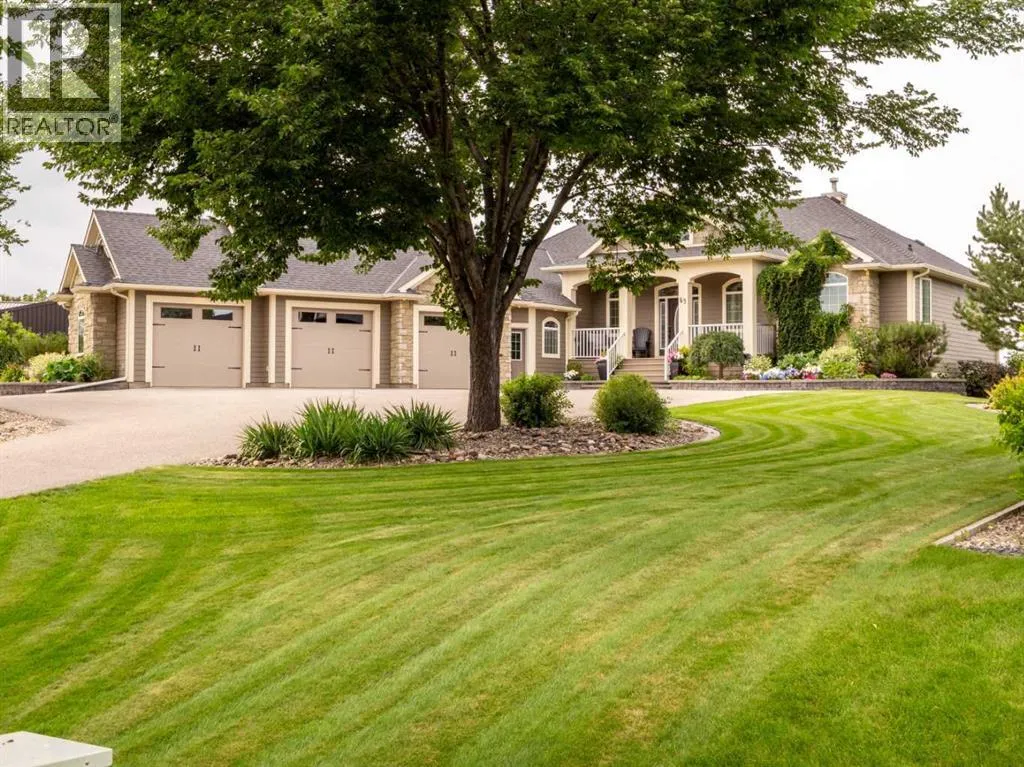 House for rent: 53 Sandstone Road S, Lethbridge, Alberta T1K 8C9