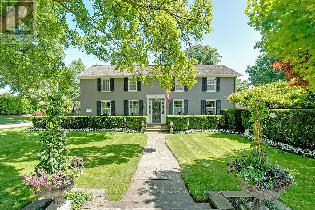 House for rent: 53 Thomas Street, Oakville, Ontario L6J 3A2