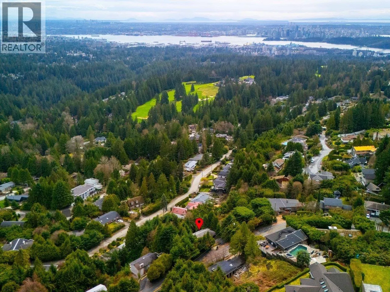 House for rent: 530 St. Andrews Road, West Vancouver, British Columbia V7S 1V2