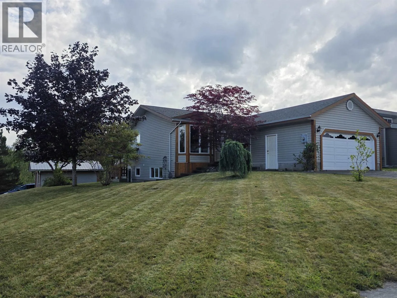 House for rent: 5301 Mountain Vista Drive, Terrace, British Columbia V8G 4X4