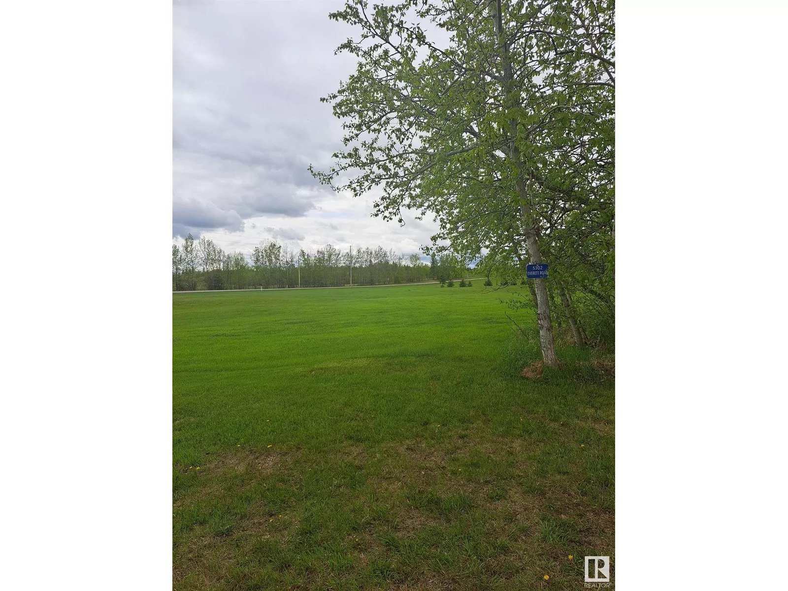 No Building for rent: 5302 Everett Rd, Rural Lac Ste. Anne County, Alberta T8N 1M8