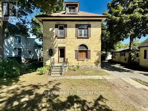 House for rent: 531 11th Avenue, Hanover, Ontario N4N 2S3