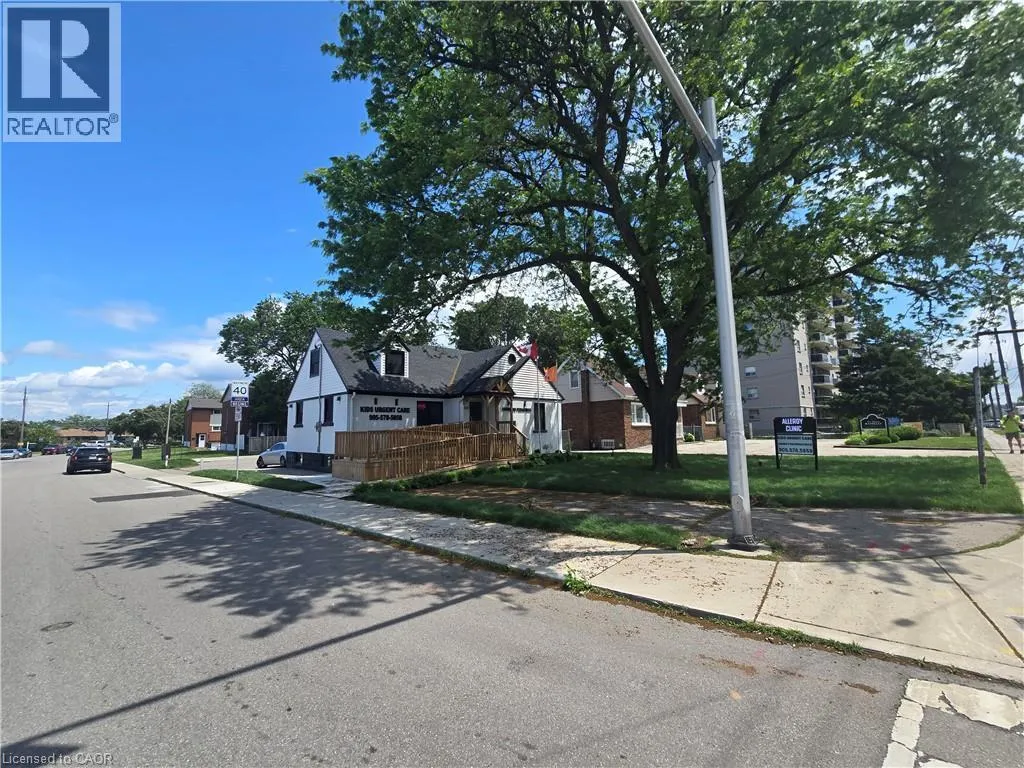 531 Queenston Road Unit# 2, Hamilton, Ontario L8K 1J7