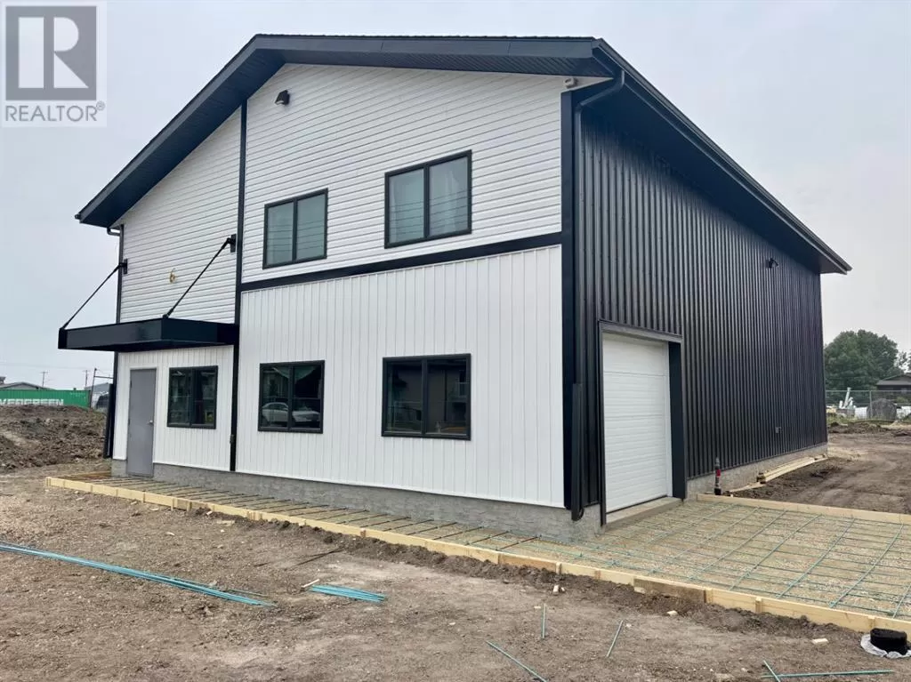 Commercial Mix for rent: 5311 47 Street, Camrose, Alberta T4V 1L7