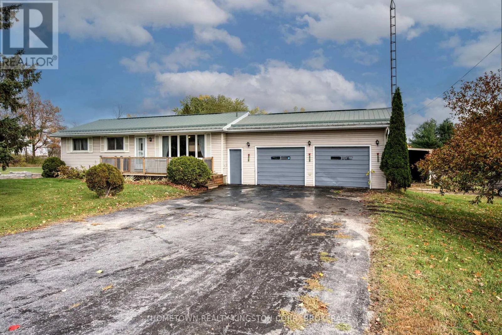 House for rent: 5314-5316 Highway 38, Frontenac, Ontario K0H 1V0