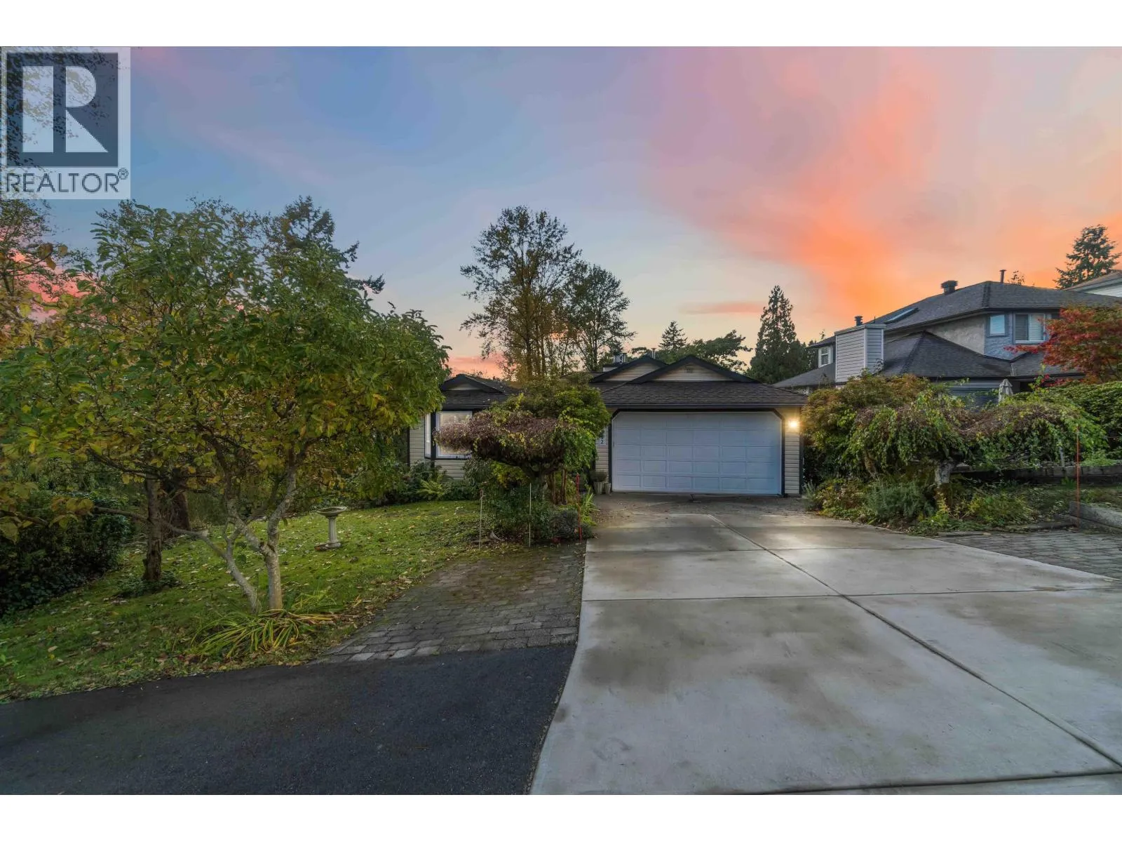 House for rent: 532 San Remo Drive, Port Moody, British Columbia V3H 4K4